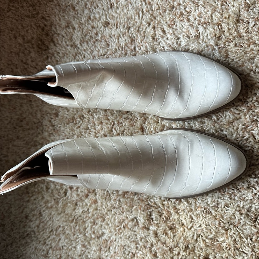SO Cream Faux-Croc Ankle Booties